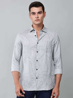 a model wearing a linear drift sketch grey shirt