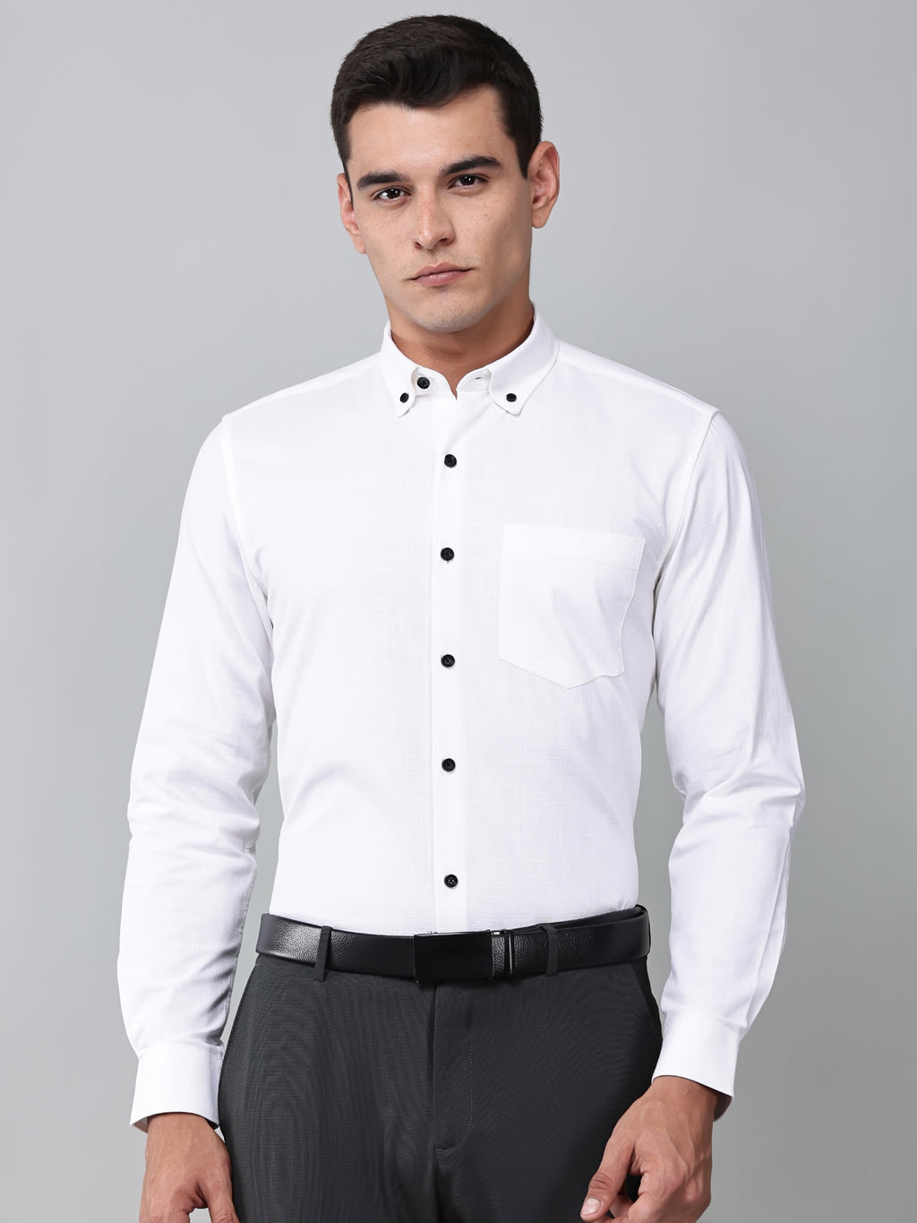a model wearing a white heritage linen luxe shirt