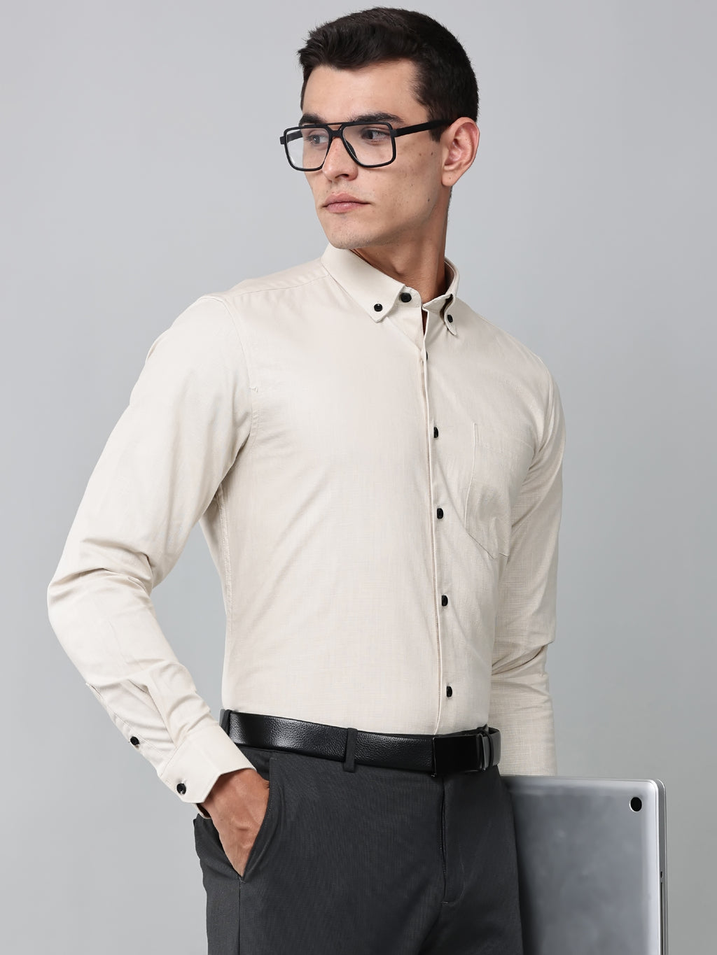 a model wearing a beige heritage linen luxe shirt