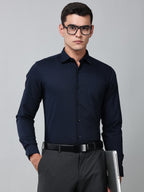 a model wearing a signature textured stretch formal navy blue shirt