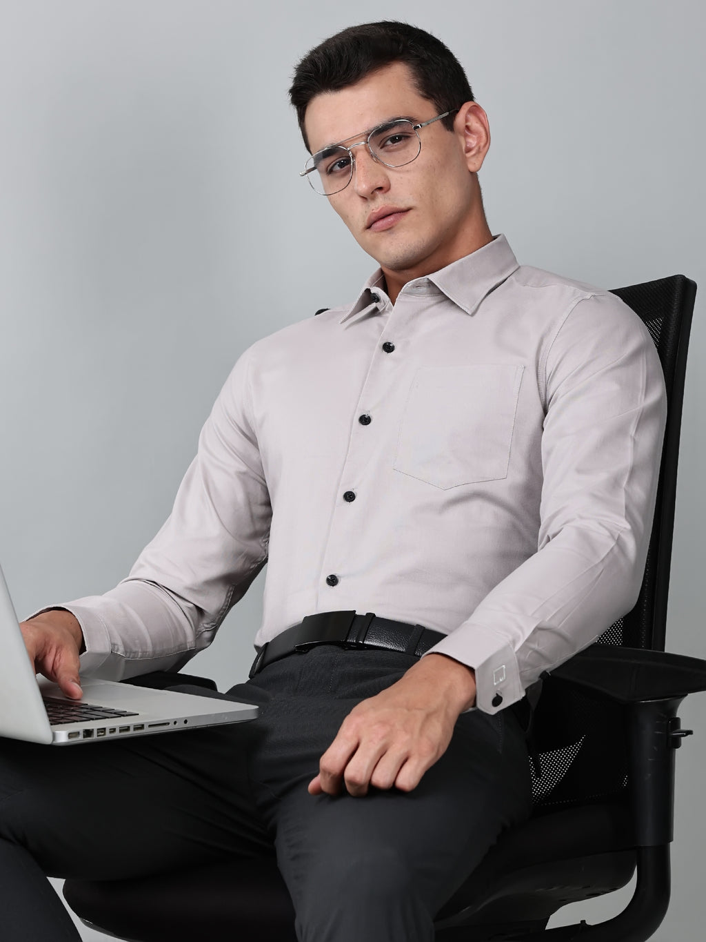 a model wearing a signature textured stretch formal dusk shirt